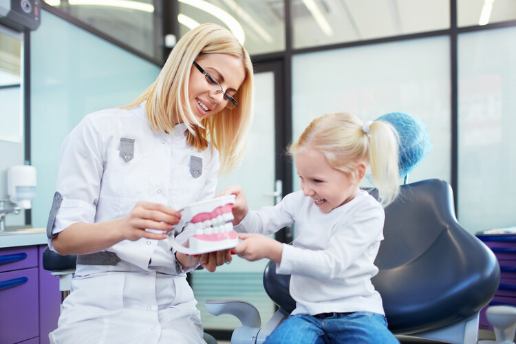 Halloween Candy: Enjoy Treats Without Tricking Teeth
